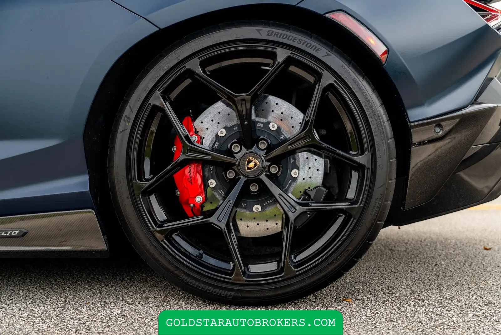 2025 Lamborghini Revuelto