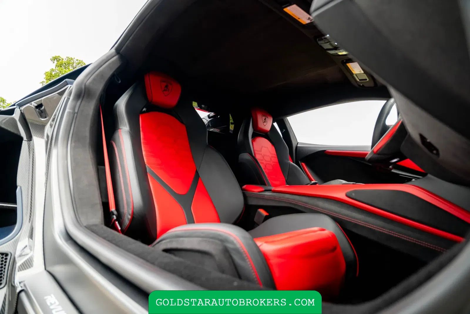 2025 Lamborghini Revuelto