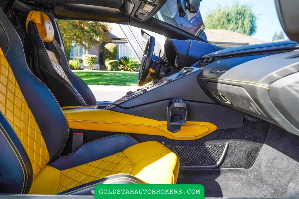 2015 Lamborghini Aventador Roadster