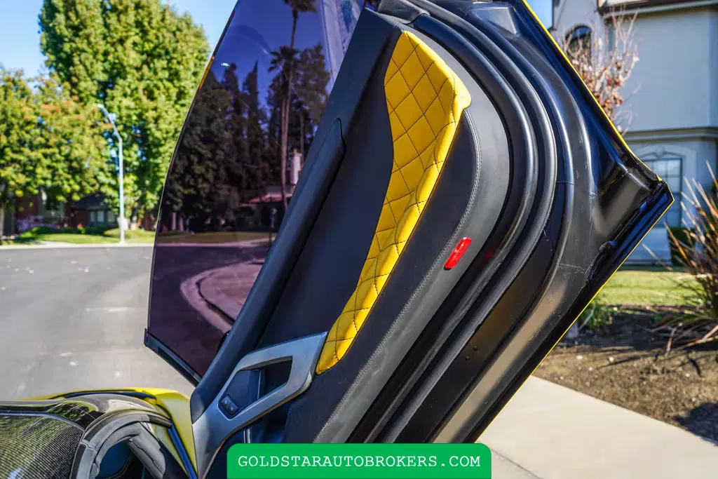 2015 Lamborghini Aventador Roadster
