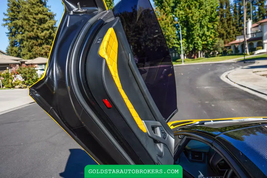 2015 Lamborghini Aventador Roadster