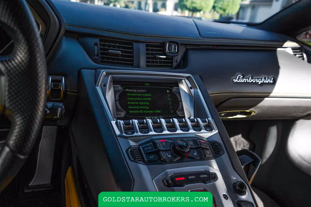 2015 Lamborghini Aventador Roadster