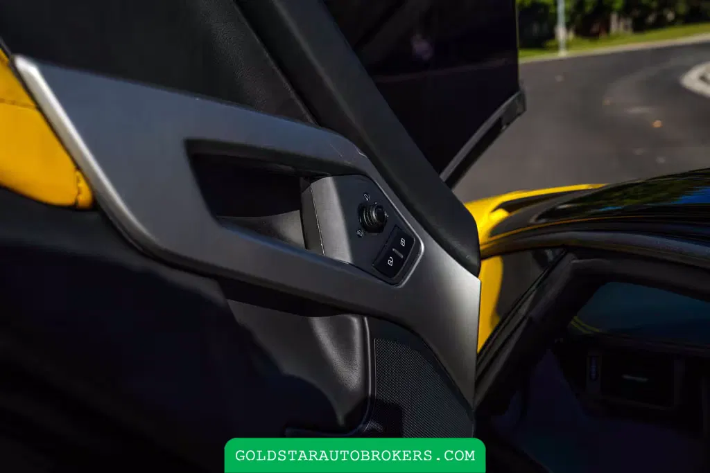 2015 Lamborghini Aventador Roadster