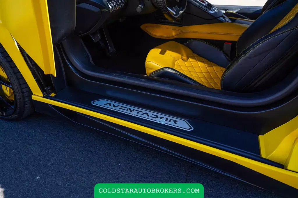 2015 Lamborghini Aventador Roadster