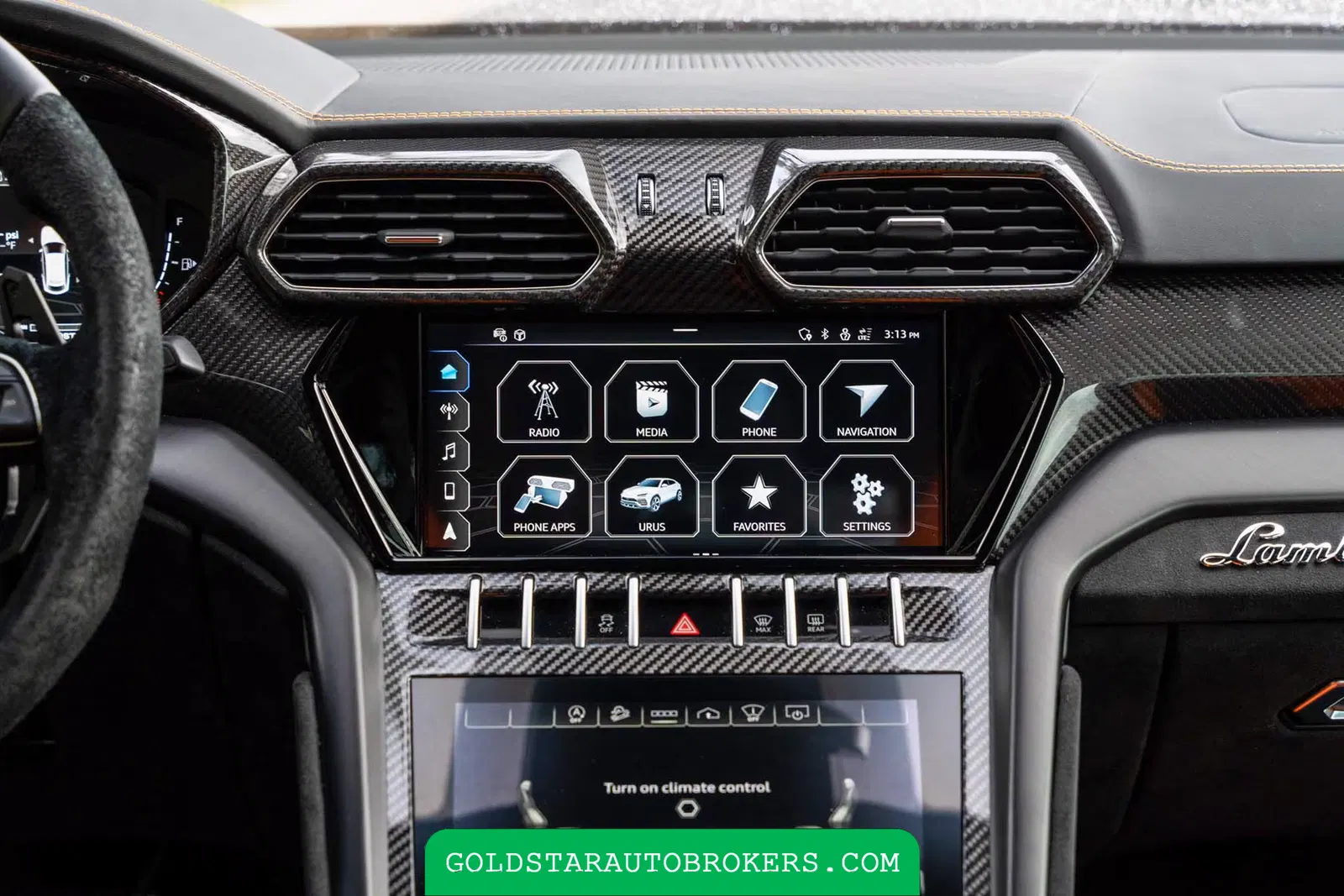 2022 Lamborghini Urus Pearl Capsule