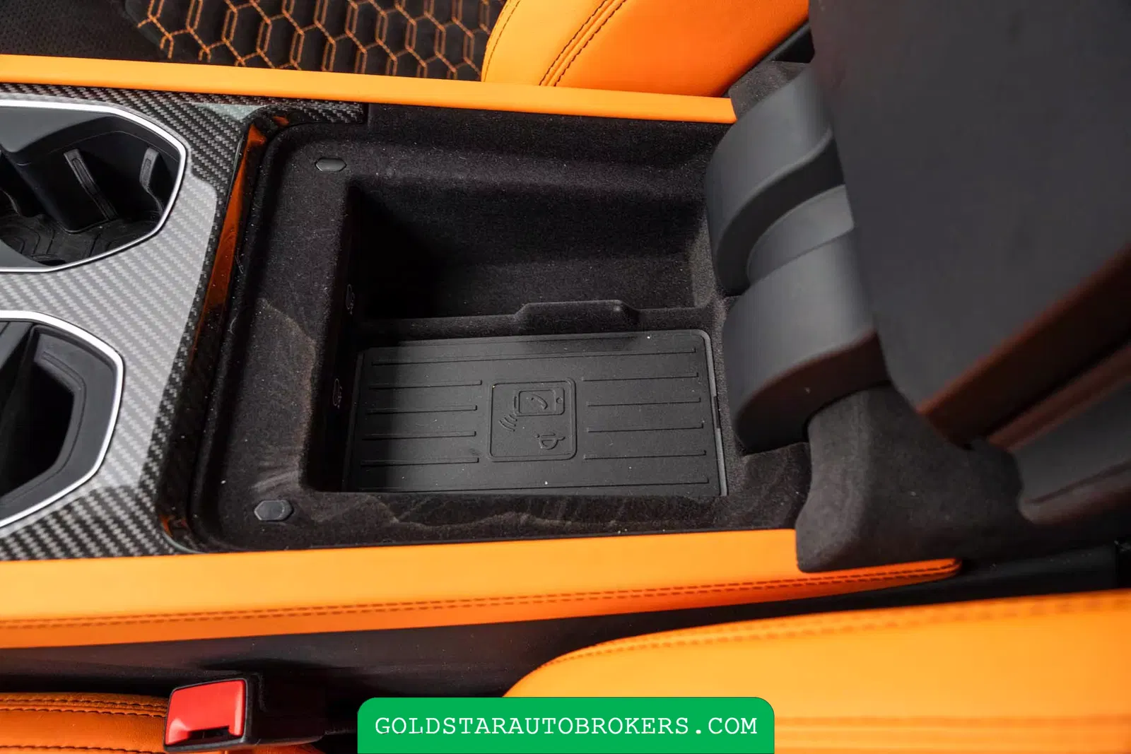 2022 Lamborghini Urus Pearl Capsule