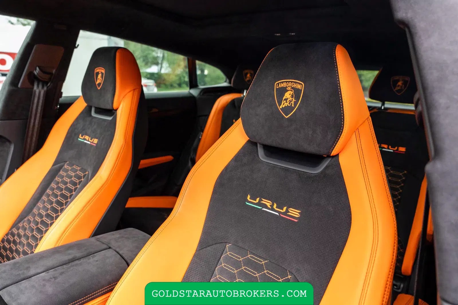 2022 Lamborghini Urus Pearl Capsule