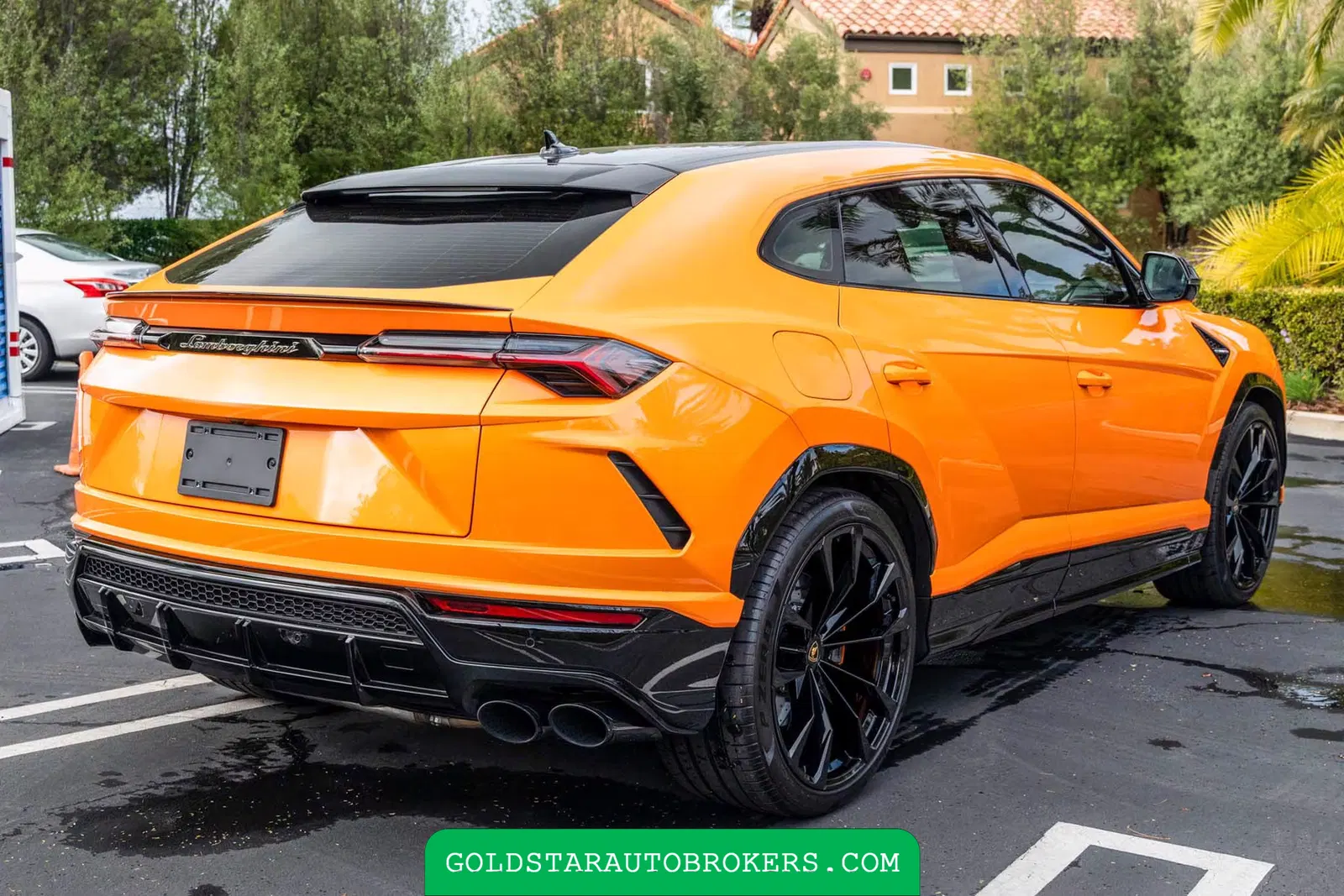 2022 Lamborghini Urus Pearl Capsule
