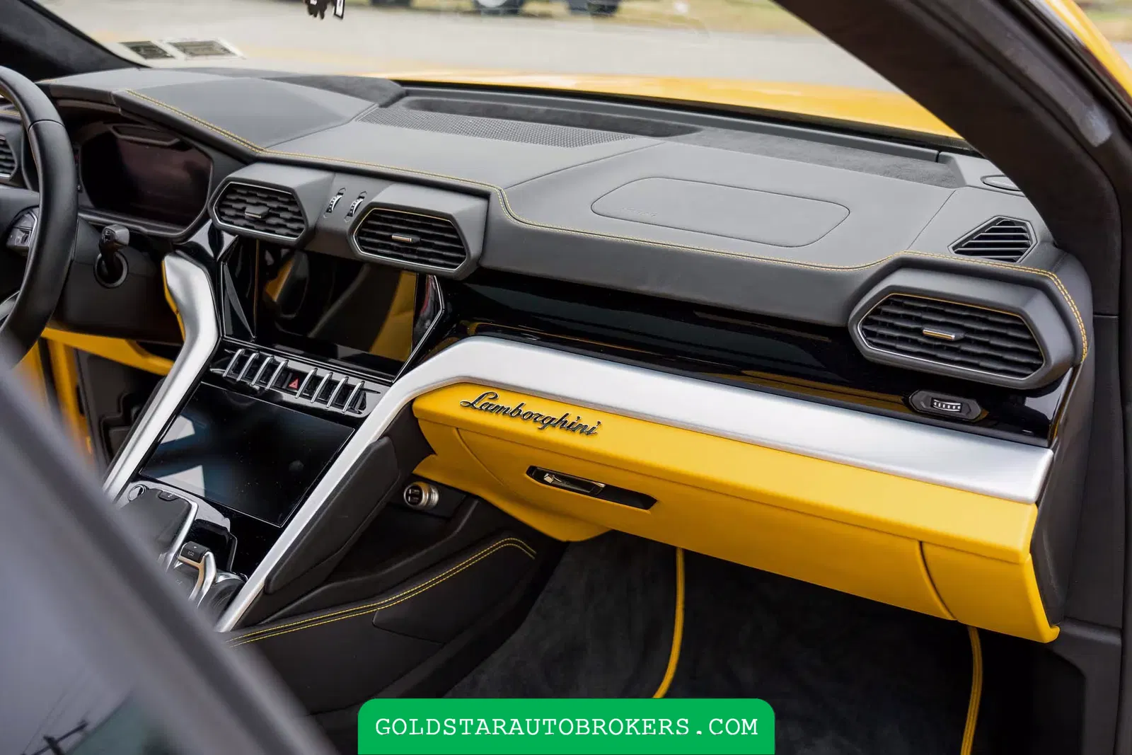 2020 Lamborghini Urus